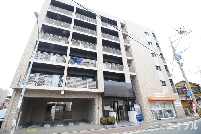 リライアンス井尻の物件外観写真