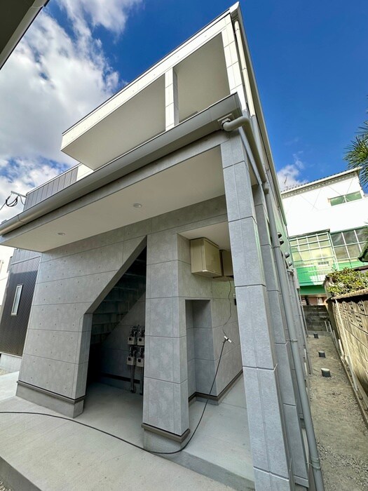 ライフ・モア原Ｂ棟の物件外観写真