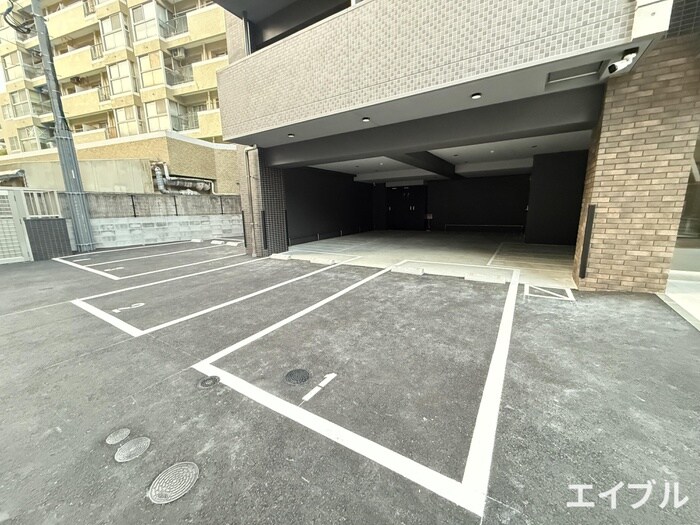 Alivis六本松の物件外観写真