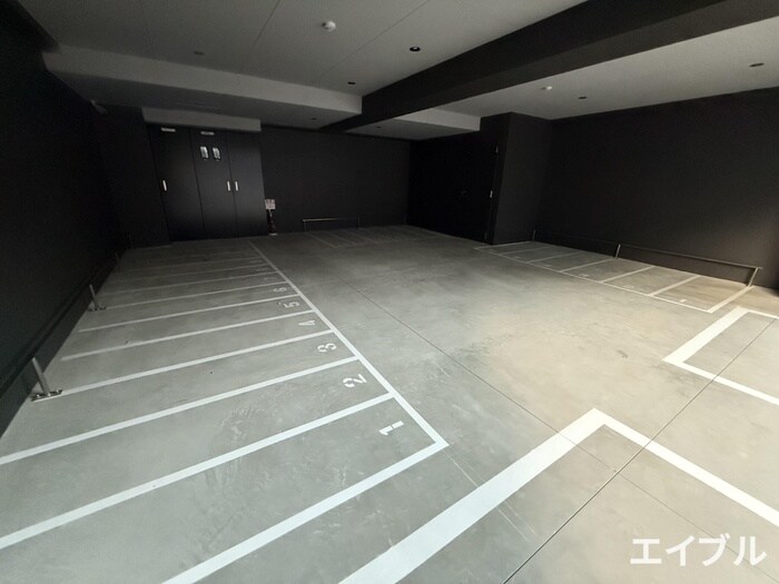 Alivis六本松の物件外観写真