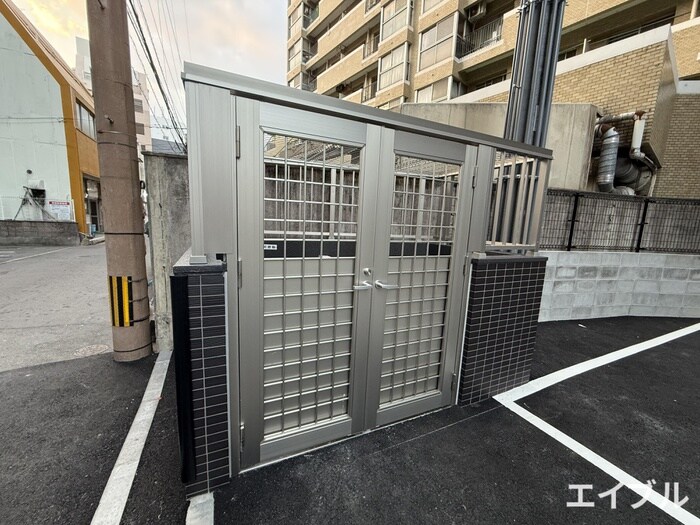 Alivis六本松の物件外観写真