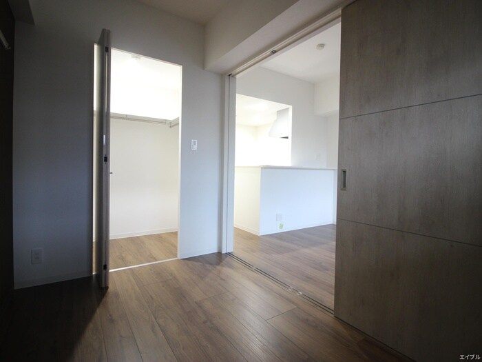 エルヴィータ箱崎の物件内観写真