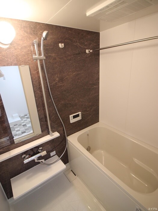 エルヴィータ箱崎の物件内観写真