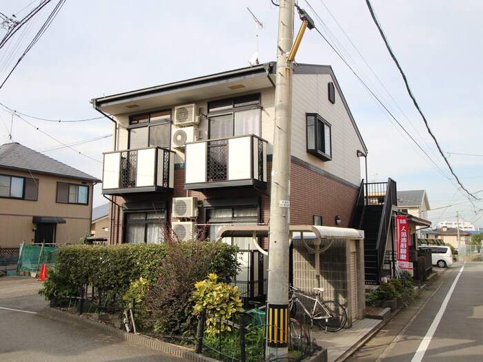 フローラセゾンの物件外観写真