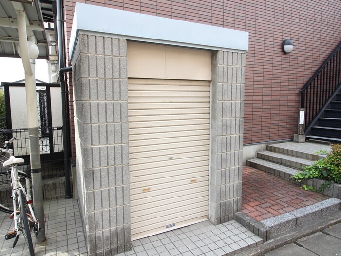 フローラセゾンの物件外観写真