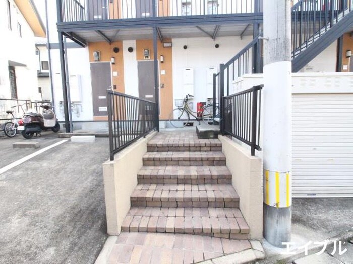 ルミナス茶山の物件外観写真