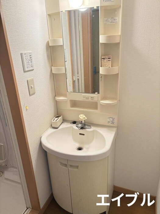 サンジュエル鴨池の物件内観写真