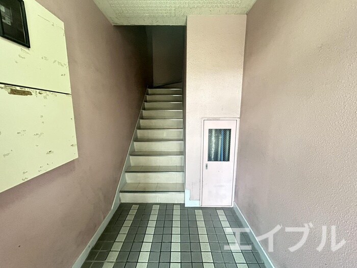 インカムビルの物件外観写真