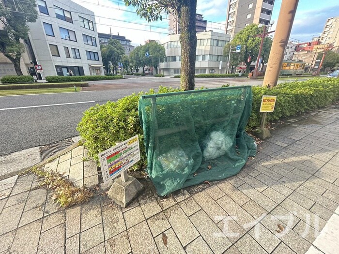 インカムビルの物件外観写真