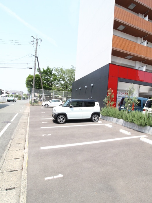 ボスコ　ボブ　ビルディングの物件外観写真