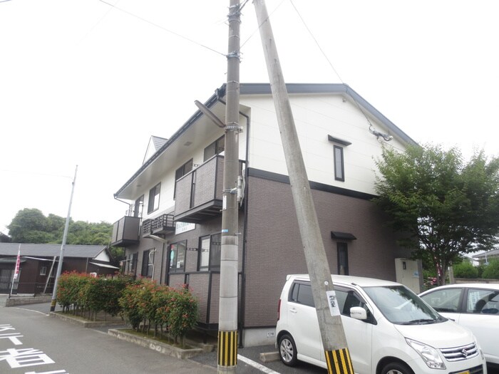 メゾン・コスミティーの物件外観写真