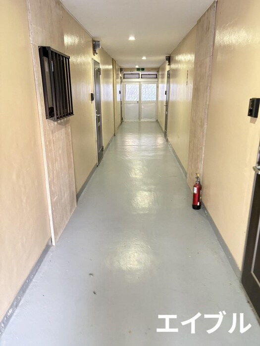 唐湊ハイツの物件外観写真