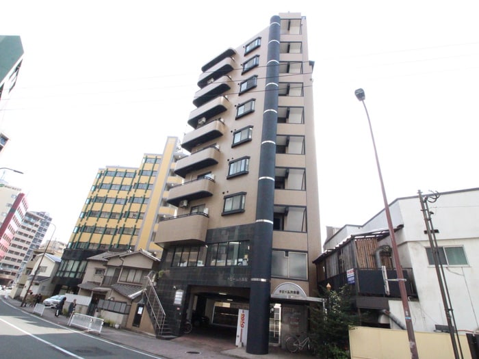 ドリーム六本松の物件外観写真