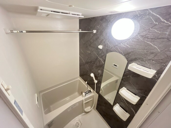 ＥＲＩＯＳ ＣＯＵＲＴ折尾の物件内観写真