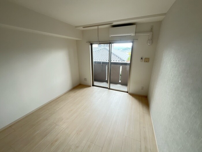 ＥＲＩＯＳ ＣＯＵＲＴ折尾の物件内観写真