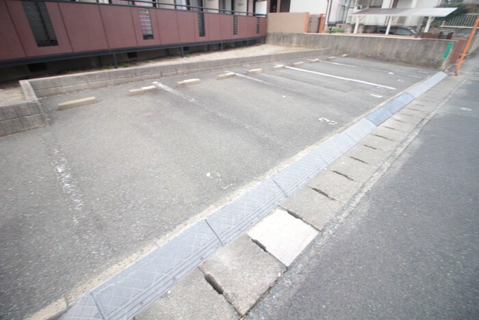 タウンハウス松香台の物件外観写真