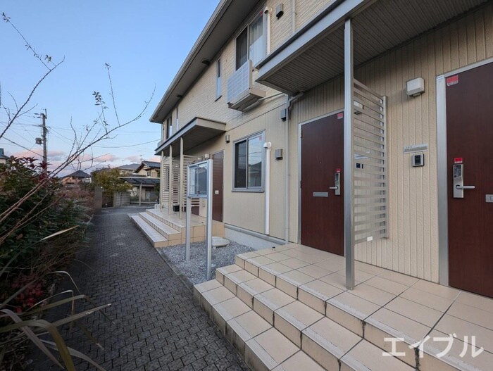 ベラルーチェ南ヶ丘の物件外観写真