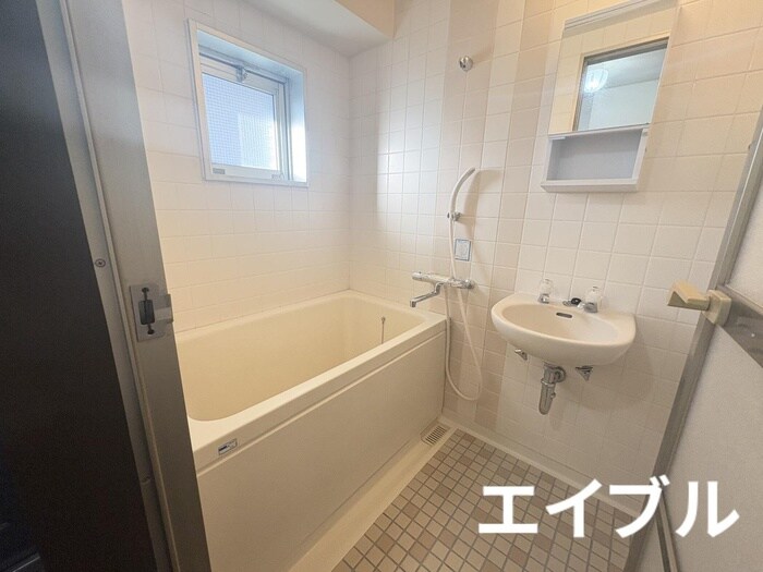 アンシャンテ・パリⅡの物件内観写真