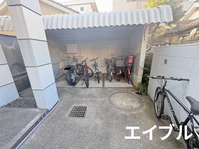 アンシャンテ・パリⅡの物件外観写真