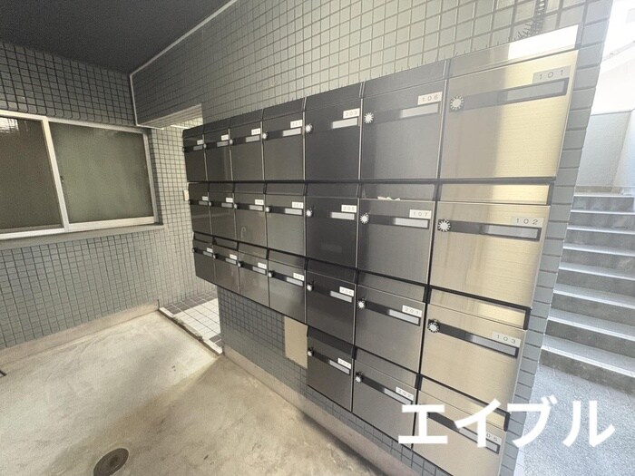 アンシャンテ・パリⅡの物件外観写真