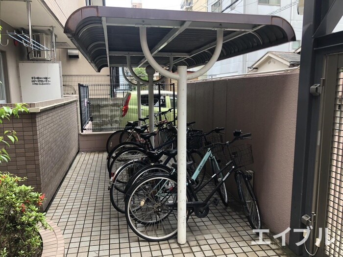 ルエメゾンロワール白木原の物件外観写真