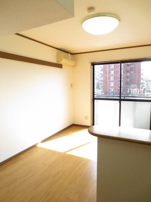 コスモ渡邉１の物件内観写真