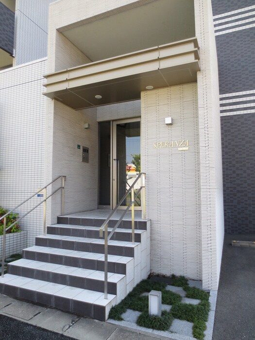 スペランツァの物件外観写真
