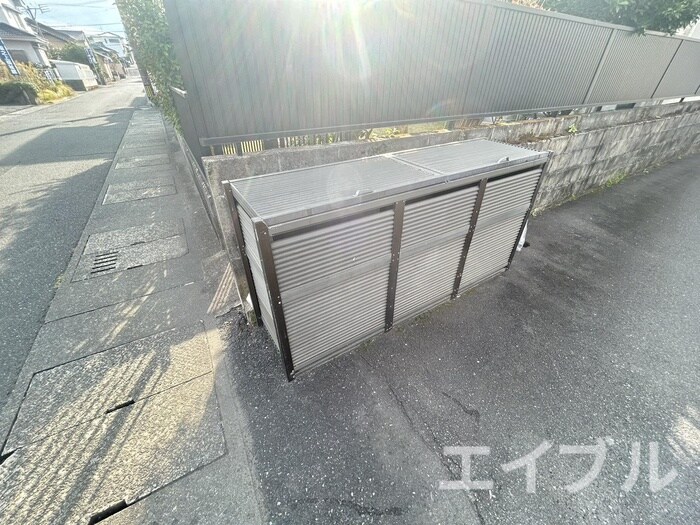 サザンロッジの物件外観写真