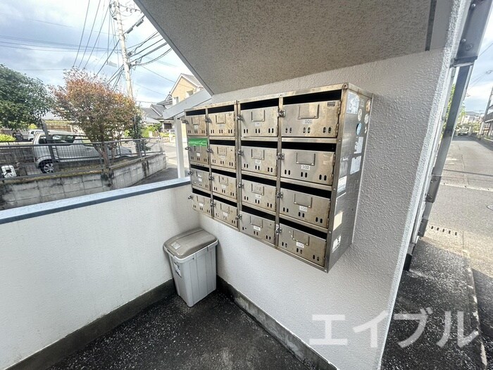 サザンロッジの物件外観写真