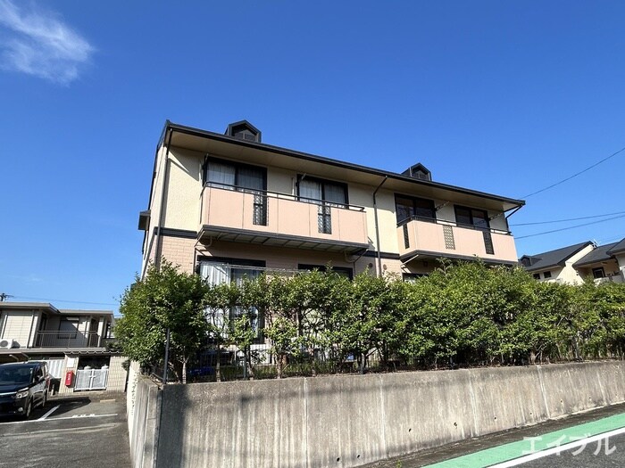 セジュ－ル・パルクＢ棟の物件外観写真