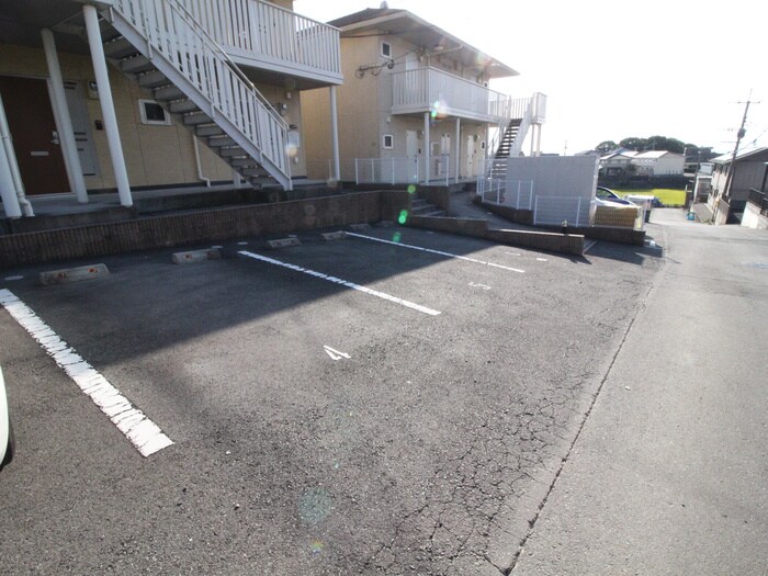 エマ－ブルⅢＡ棟の物件外観写真