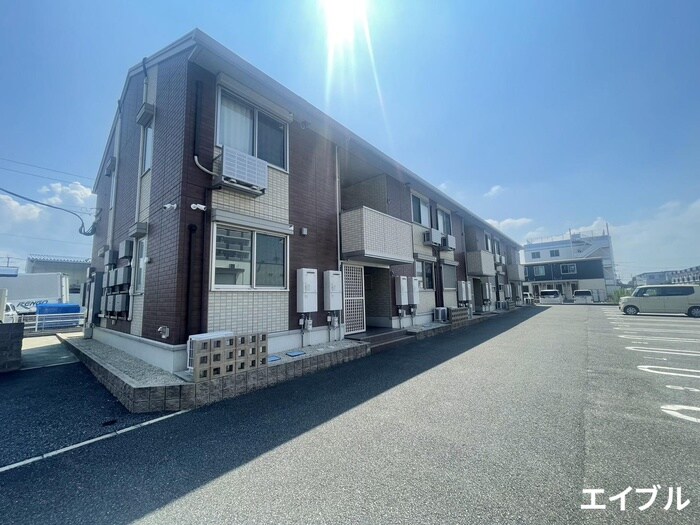 レクサリーの物件外観写真