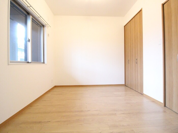 アースコートＹ‘ｓシティ東神原の物件内観写真