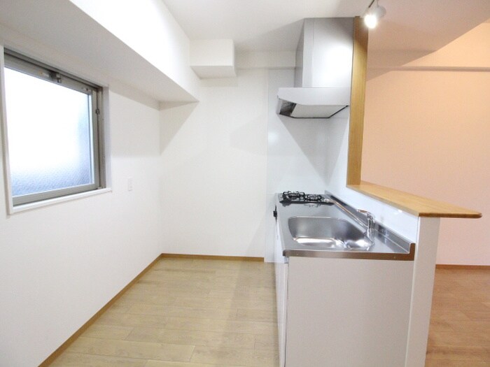 アースコートＹ‘ｓシティ東神原の物件内観写真