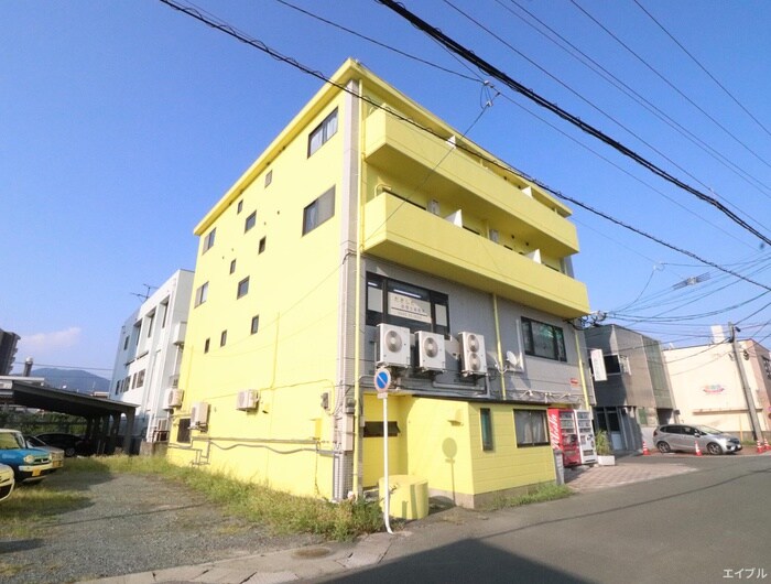 ふかがわビルの物件外観写真