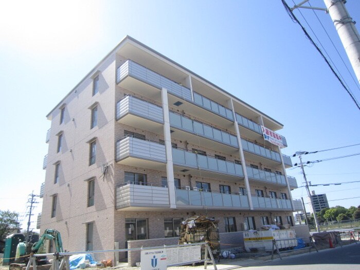 Lake Laliqueの物件外観写真