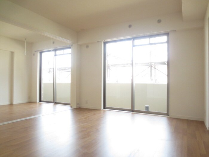 Lake Laliqueの物件内観写真