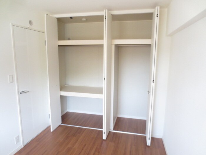 Lake Laliqueの物件内観写真