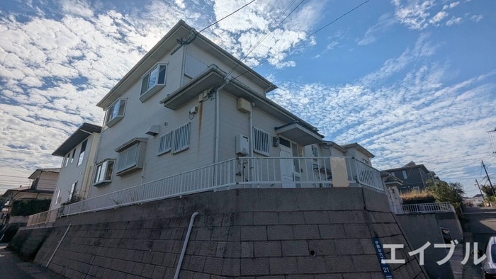 カーサミキの物件外観写真