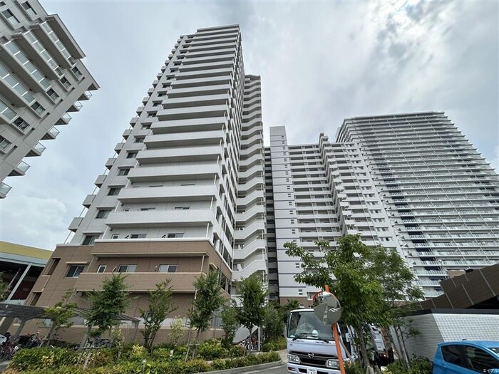 ﾓﾝﾄｰﾚ香椎浜ｻｰﾌﾀﾜｰｲｰｽﾄｳｲﾝｸﾞの物件外観写真