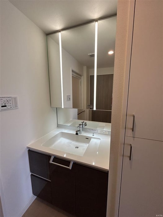 ﾓﾝﾄｰﾚ香椎浜ｻｰﾌﾀﾜｰｲｰｽﾄｳｲﾝｸﾞの物件内観写真