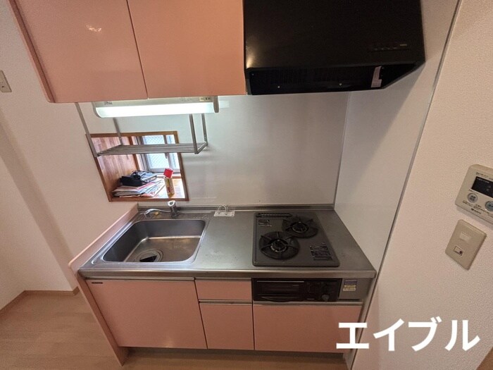 リバ－ディル・コ－トの物件内観写真