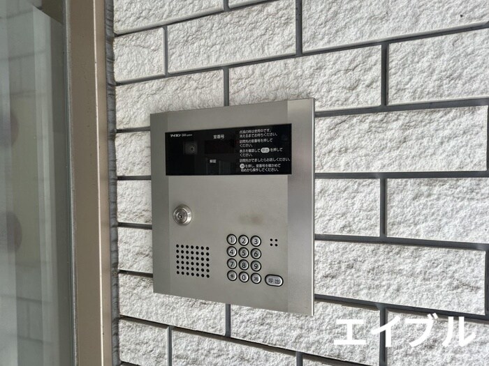 リバ－ディル・コ－トの物件外観写真