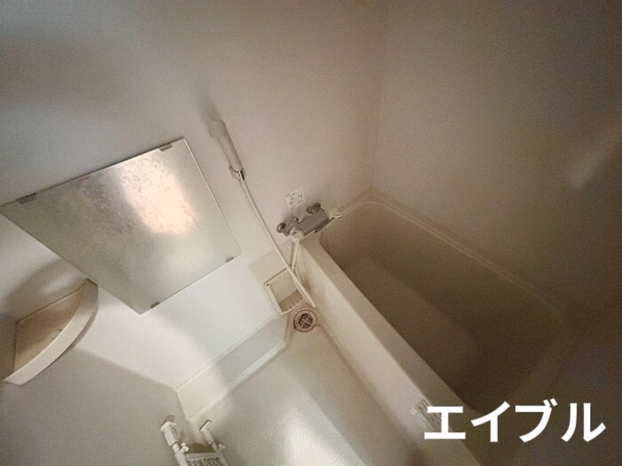 リバ－ディル・コ－トの物件内観写真