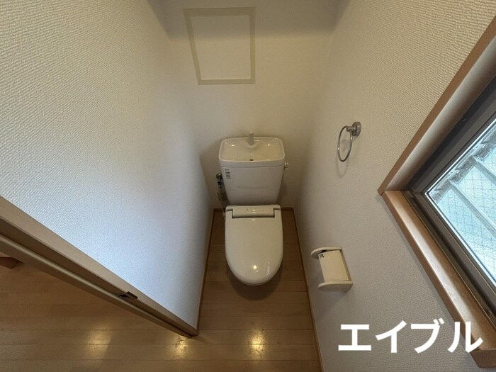 リバ－ディル・コ－トの物件内観写真