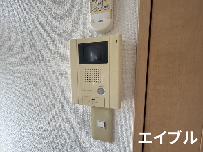 リバ－ディル・コ－トの物件内観写真