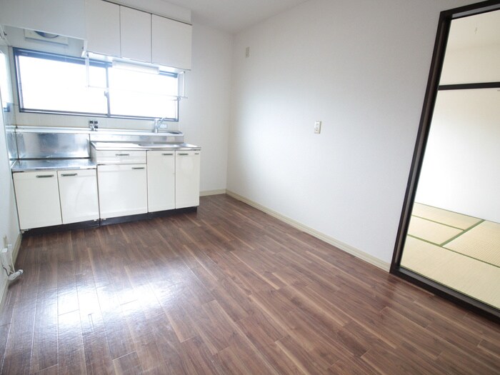 サンライズ鷹の巣の物件内観写真