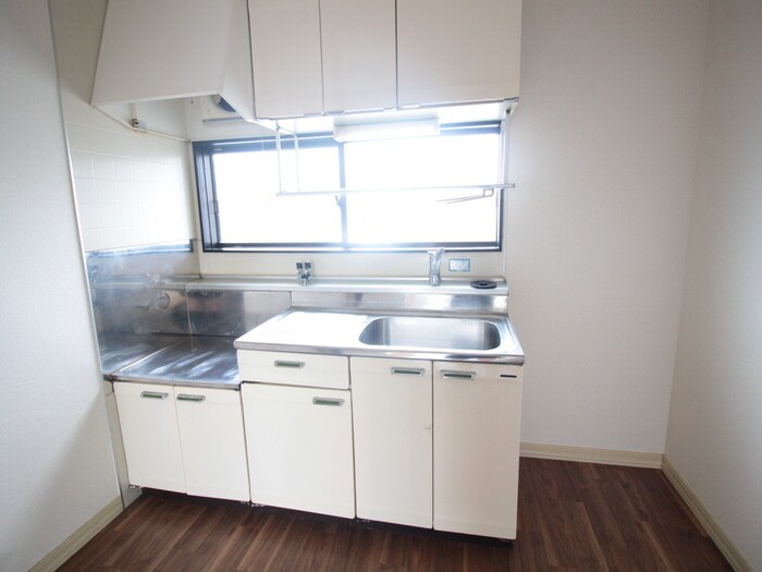 サンライズ鷹の巣の物件内観写真