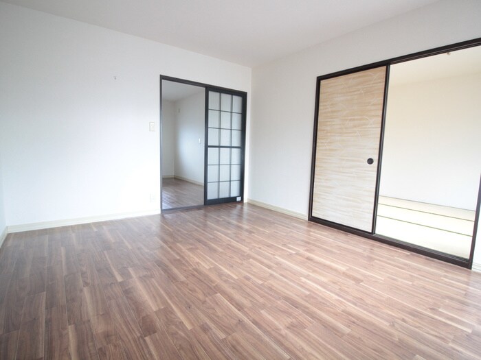 サンライズ鷹の巣の物件内観写真