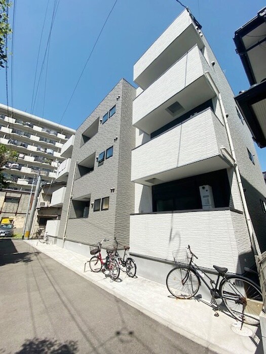 グランドプレミアム三萩野の物件外観写真